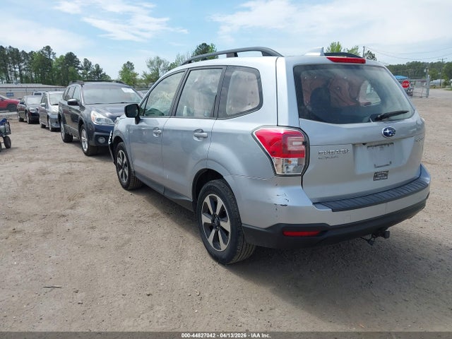 44827042 :رقم المزاد ، JF2SJABC0HH415305 vin ، 2017 Subaru Forester 2.5i مزاد بيع