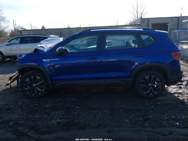 Продаж на аукціоні авто 2024 Volkswagen Taos 1.5t S, vin: 3VV5X7B25RM054463, номер лоту: 44827061