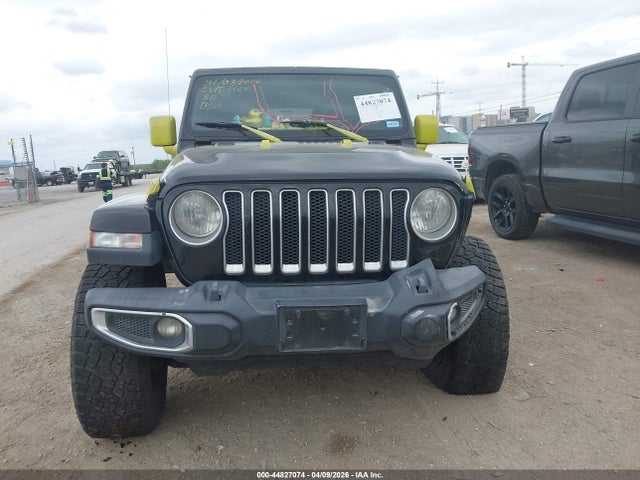 1C4HJXEG7JW175374 Jeep Wrangler Unlimited Sahara 4x4