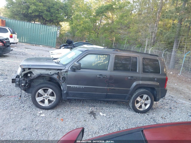 2017 Jeep Patriot Latitude 4x4 მანქანა იყიდება აუქციონზე, vin: 1C4NJRFB6HD174126, აუქციონის ნომერი: 44827104
