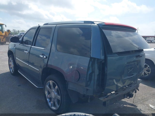 2008 Cadillac Escalade Standard მანქანა იყიდება აუქციონზე, vin: 1GYFK63818R198209, აუქციონის ნომერი: 44827137