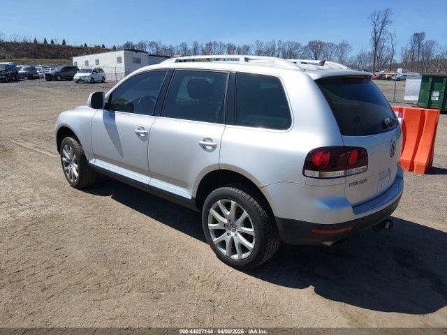 2008 Volkswagen Touareg 2 V8 Fsi მანქანა იყიდება აუქციონზე, vin: WVGCB77L68D048201, აუქციონის ნომერი: 44827144