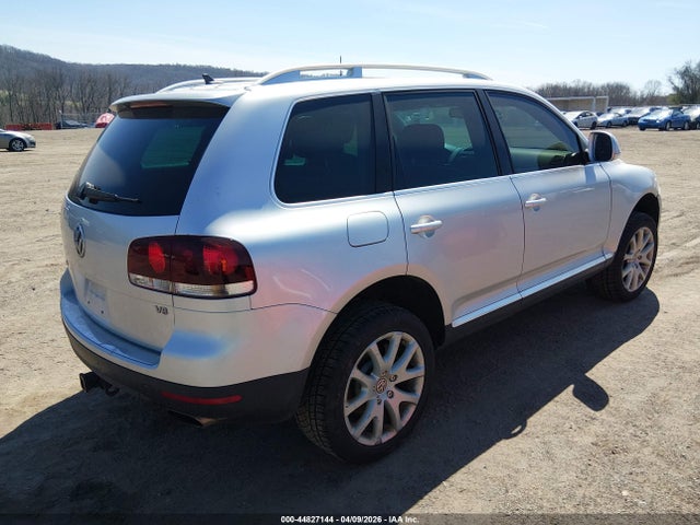2008 Volkswagen Touareg 2 V8 Fsi მანქანა იყიდება აუქციონზე, vin: WVGCB77L68D048201, აუქციონის ნომერი: 44827144