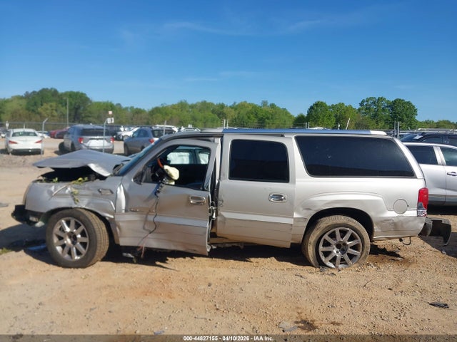 44827155 :رقم المزاد ، 3GYFK66N84G329180 vin ، 2004 Cadillac Escalade Esv Platinum Edition مزاد بيع