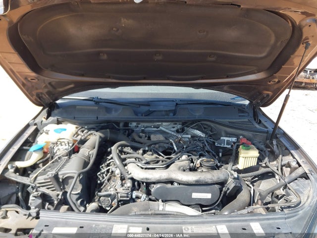 Продаж на аукціоні авто 2011 Volkswagen Touareg Tdi Lux, vin: WVGFK9BP7BD005707, номер лоту: 44827174