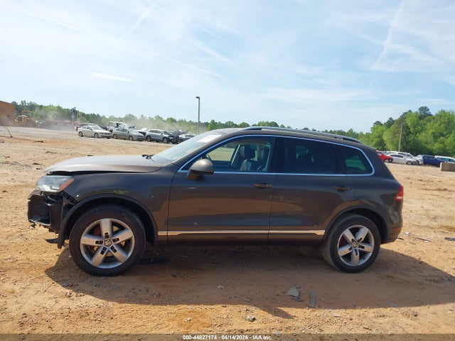 Продаж на аукціоні авто 2011 Volkswagen Touareg Tdi Lux, vin: WVGFK9BP7BD005707, номер лоту: 44827174