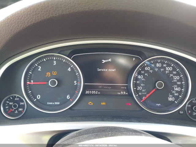 Продаж на аукціоні авто 2011 Volkswagen Touareg Tdi Lux, vin: WVGFK9BP7BD005707, номер лоту: 44827174