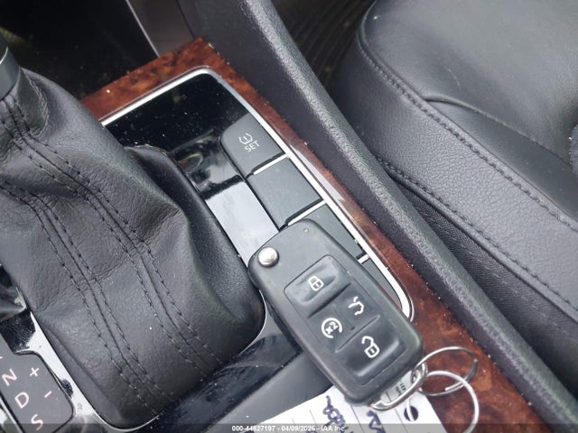 Продажа на аукционе авто 2013 Volkswagen Passat 2.0l Tdi Sel Premium, vin: 1VWCN7A3XDC075287, номер лота: 44827197