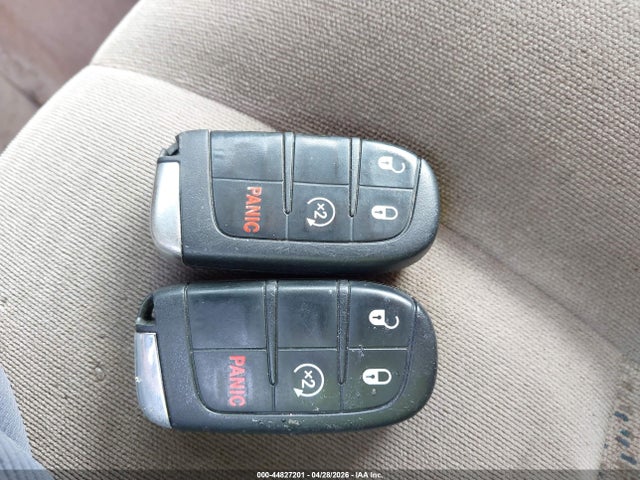 44827201 :رقم المزاد ، ZACNJABB8LPL23988 vin ، 2020 Jeep Renegade Latitude Fwd مزاد بيع