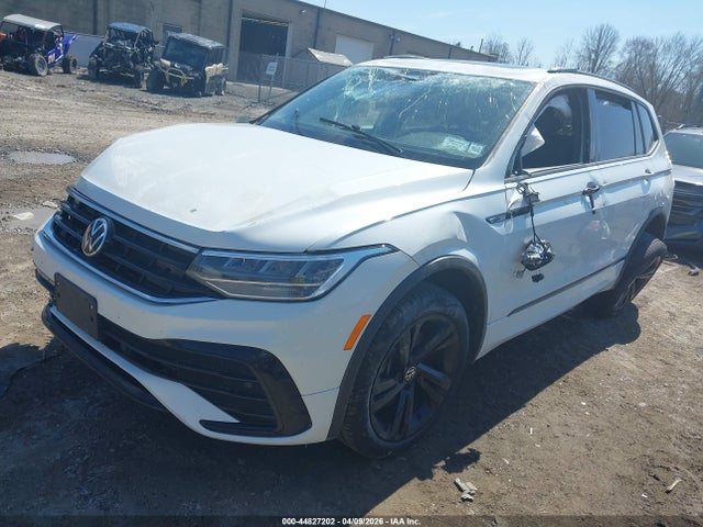 Auction sale of the 2024 Volkswagen Tiguan 2.0t Se R-line Black, vin: 3VV8B7AXXRM121812, lot number: 44827202