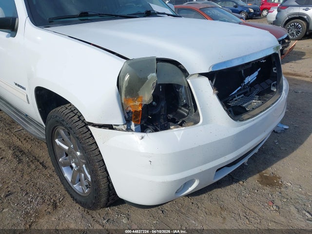 44827224 :رقم المزاد ، 1GKS2CE00BR155390 vin ، 2011 Gmc Yukon Slt مزاد بيع