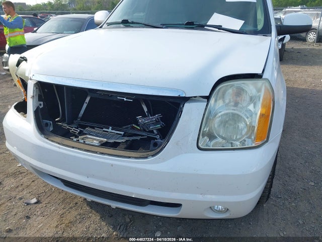 44827224 :رقم المزاد ، 1GKS2CE00BR155390 vin ، 2011 Gmc Yukon Slt مزاد بيع