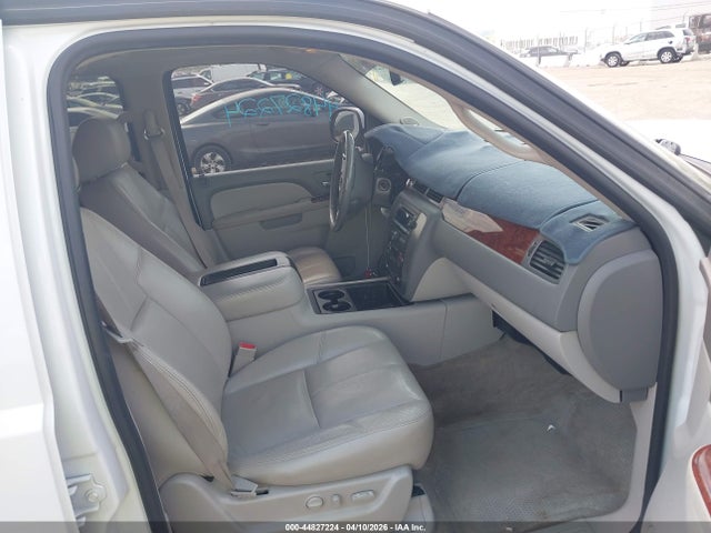 44827224 :رقم المزاد ، 1GKS2CE00BR155390 vin ، 2011 Gmc Yukon Slt مزاد بيع