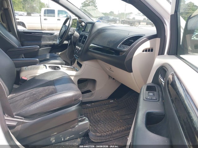 Продажа на аукционе авто 2018 Dodge Grand Caravan Sxt, vin: 2C4RDGCG1JR300215, номер лота: 44827228