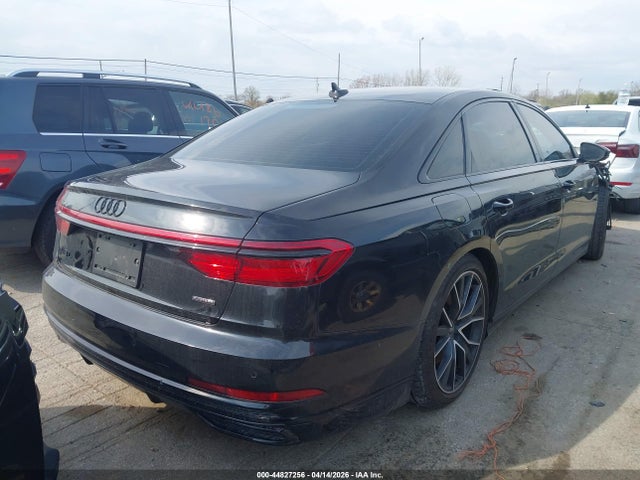 44827256 :رقم المزاد ، WAU8EAF84MN011533 vin ، 2021 Audi A8 L 60 Tfsi Quattro Tiptronic مزاد بيع