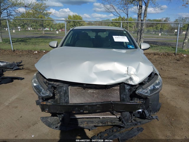 Продажа на аукционе авто 2017 Hyundai Elantra Se, vin: KMHD74LF8HU072133, номер лота: 44827281