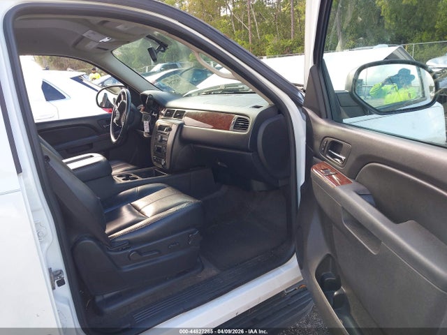 44827285 :رقم المزاد ، 1GKS1KE01ER119550 vin ، 2014 Gmc Yukon Xl C1500 Slt مزاد بيع