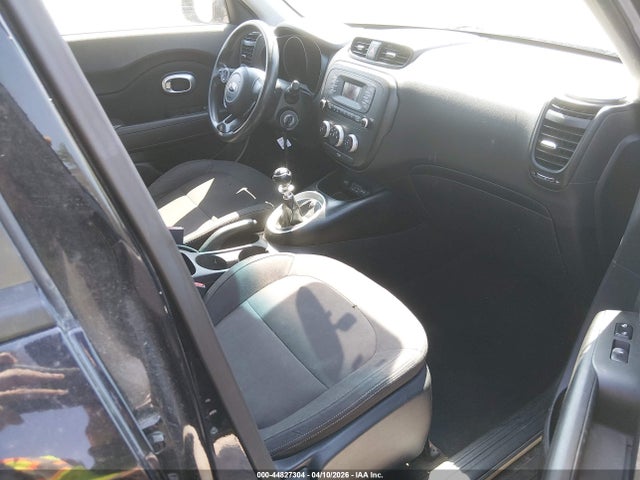 Продажа на аукционе авто 2015 Kia Soul, vin: KNDJN2A2XF7185675, номер лота: 44827304