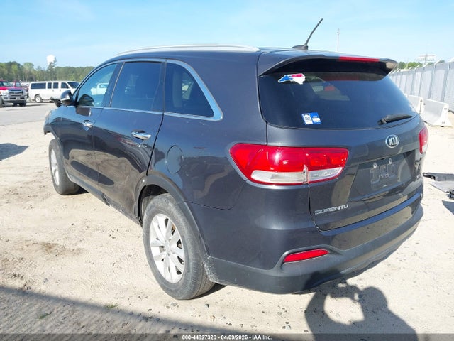 2017 KIA SORENTO 5XYPG4A30HG244988 Photo 2