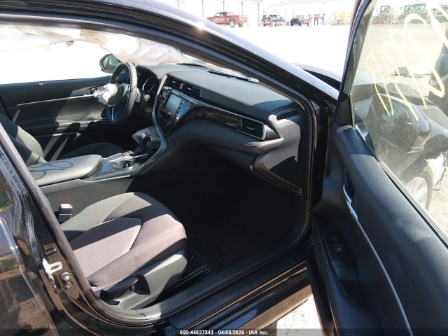 Продажа на аукционе авто 2020 Toyota Camry Le, vin: 4T1C11AK7LU946573, номер лота: 44827343