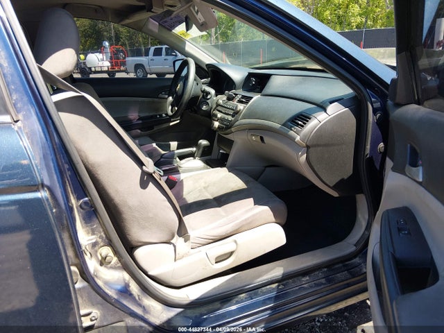 44827344 :رقم المزاد ، 1HGCP2F34BA024998 vin ، 2011 Honda Accord 2.4 Lx مزاد بيع