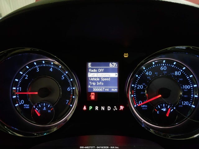 2013 Chrysler Town & Country Touring მანქანა იყიდება აუქციონზე, vin: 2C4RC1BG8DR677758, აუქციონის ნომერი: 44827377