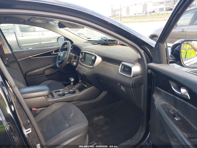 Продажа на аукционе авто 2019 Kia Sorento 2.4l L, vin: 5XYPG4A39KG451337, номер лота: 44827403
