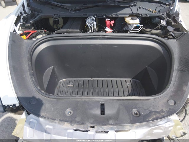 2023 Tesla Model Y Awd/long Range Dual Motor All-wheel Drive მანქანა იყიდება აუქციონზე, vin: 7SAYGDEE4PF803600, აუქციონის ნომერი: 44827456