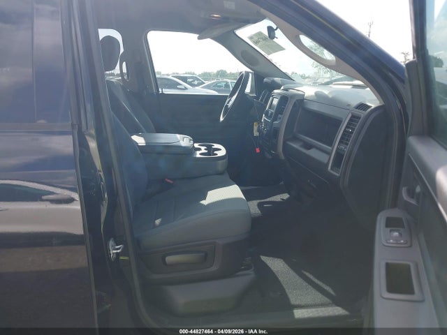44827464 :رقم المزاد ، 1C6RR6FG7KS628138 vin ، 2019 Ram 1500 Classic Tradesman  4x2 6'4 Box مزاد بيع
