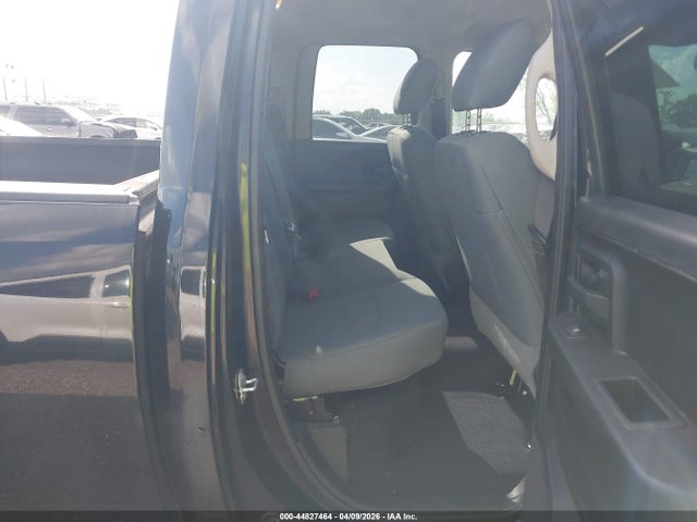44827464 :رقم المزاد ، 1C6RR6FG7KS628138 vin ، 2019 Ram 1500 Classic Tradesman  4x2 6'4 Box مزاد بيع