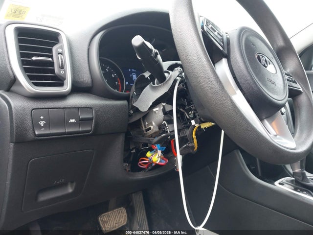 2020 Kia Sportage Lx მანქანა იყიდება აუქციონზე, vin: KNDPMCAC3L7796428, აუქციონის ნომერი: 44827476
