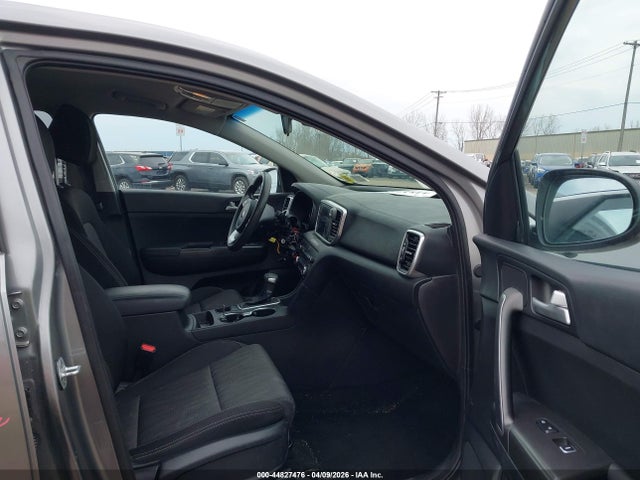 2020 Kia Sportage Lx მანქანა იყიდება აუქციონზე, vin: KNDPMCAC3L7796428, აუქციონის ნომერი: 44827476