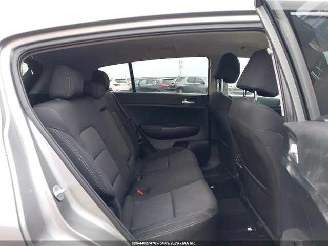 2020 Kia Sportage Lx მანქანა იყიდება აუქციონზე, vin: KNDPMCAC3L7796428, აუქციონის ნომერი: 44827476