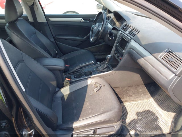 Aukcja sprzedaży 2015 Volkswagen Passat 1.8t Limited Edition, vin: 1VWAS7A30FC107215, numer aukcji: 44827491