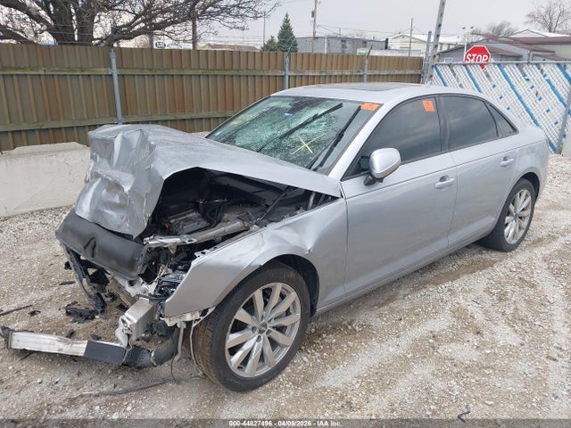 2017 Audi A4 2.0t Premium მანქანა იყიდება აუქციონზე, vin: WAUANAF42HN002012, აუქციონის ნომერი: 44827496