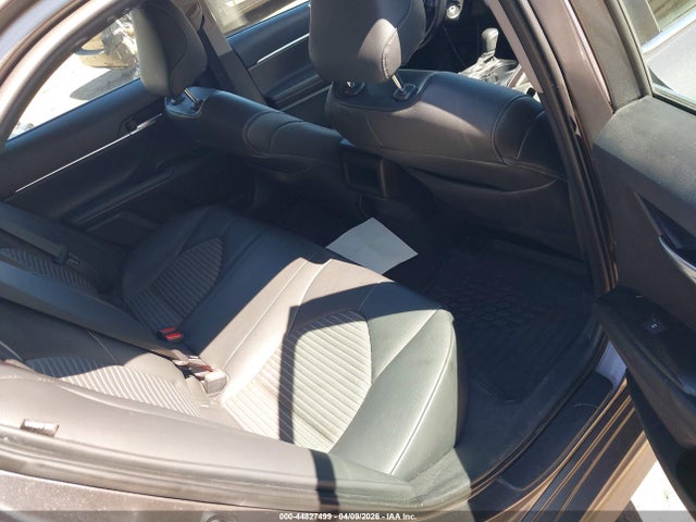 2019 Toyota Camry Se მანქანა იყიდება აუქციონზე, vin: 4T1B11HK9KU297357, აუქციონის ნომერი: 44827499