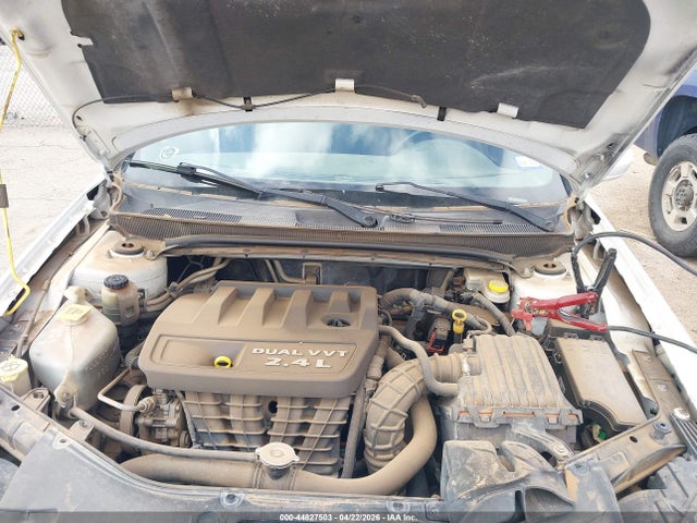 2014 Chrysler 200 Lx მანქანა იყიდება აუქციონზე, vin: 1C3CCBABXEN210510, აუქციონის ნომერი: 44827503