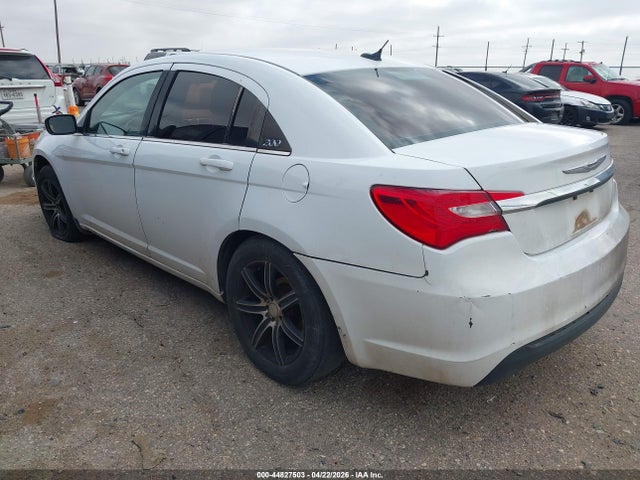 2014 Chrysler 200 Lx მანქანა იყიდება აუქციონზე, vin: 1C3CCBABXEN210510, აუქციონის ნომერი: 44827503