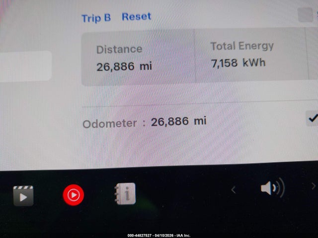 2025 Tesla Model Y Long Range Dual Motor Rear-wheel Drive მანქანა იყიდება აუქციონზე, vin: 7SAYGDED5SA343358, აუქციონის ნომერი: 44827527