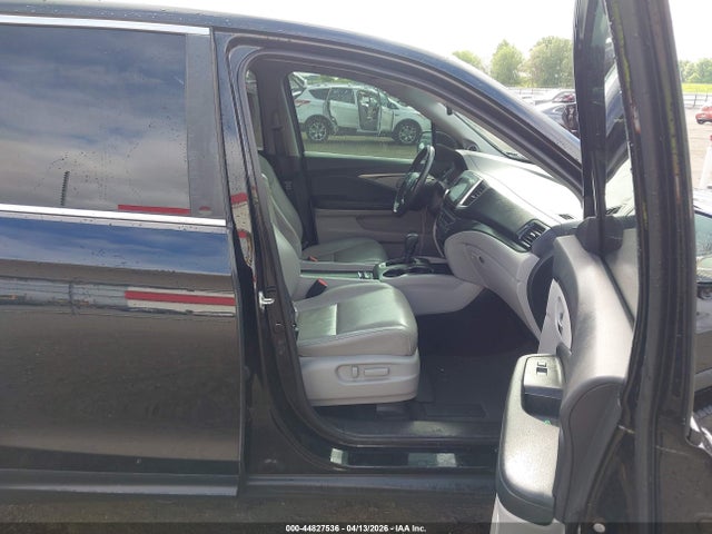 44827536 :رقم المزاد ، 5FNYF6H76JB004210 vin ، 2018 Honda Pilot Ex-l مزاد بيع