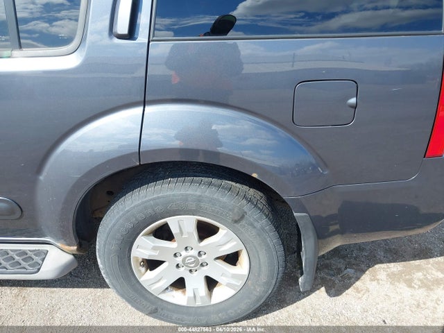 2010 Nissan Pathfinder Se მანქანა იყიდება აუქციონზე, vin: 5N1AR1NB3AC627524, აუქციონის ნომერი: 44827563