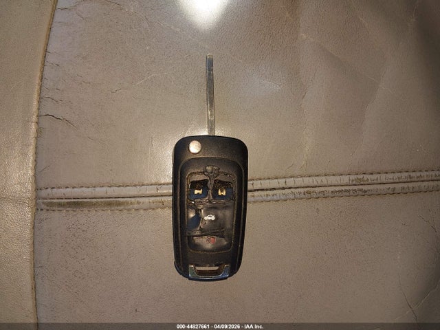 44827661 :رقم المزاد ، 1G4GC5ED3BF208478 vin ، 2011 Buick Lacrosse Cxl مزاد بيع
