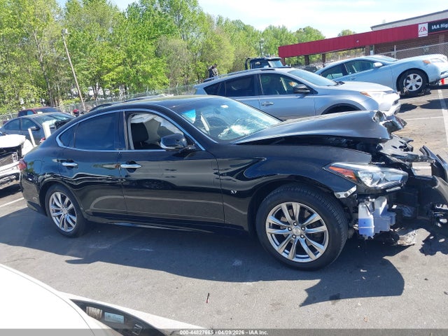 2018 Infiniti Q70 3.7 Luxe მანქანა იყიდება აუქციონზე, vin: JN1BY1AP7JM181159, აუქციონის ნომერი: 44827665