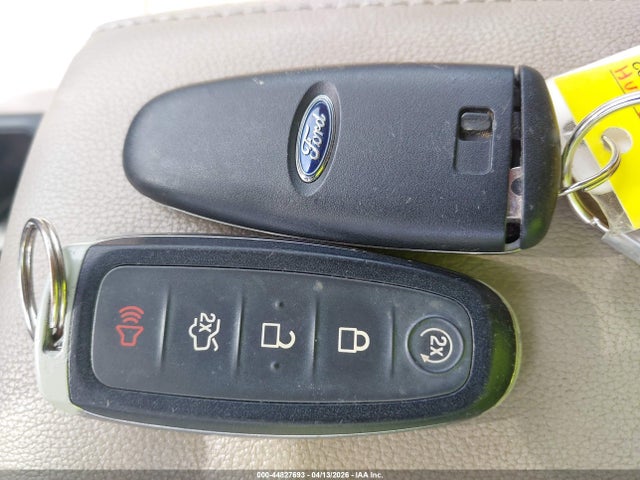 Продажа на аукционе авто 2017 Ford Escape Titanium, vin: 1FMCU0JD2HUB85526, номер лота: 44827693