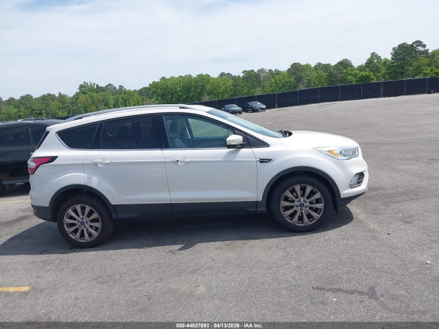 Продажа на аукционе авто 2017 Ford Escape Titanium, vin: 1FMCU0JD2HUB85526, номер лота: 44827693