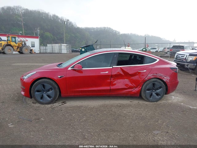 Продажа на аукционе авто 2019 Tesla Model 3 Long Range/performance, vin: 5YJ3E1EB5KF432831, номер лота: 44827694