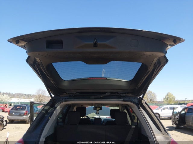 Продажа на аукционе авто 2017 Chevrolet Equinox Lt, vin: 2GNFLFEK6H6119275, номер лота: 44827744