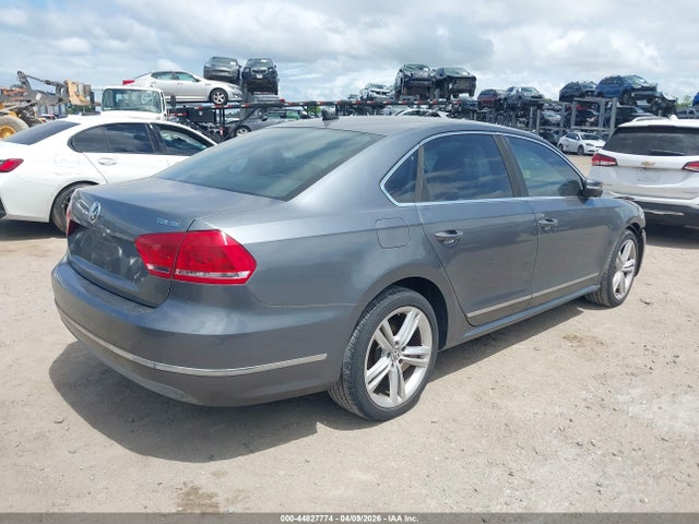 Продаж на аукціоні авто 2013 Volkswagen Passat 2.0l Tdi Se, vin: 1VWBN7A31DC044148, номер лоту: 44827774