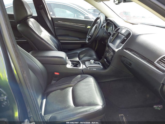 44827807 :رقم المزاد ، 2C3CCARG3GH321468 vin ، 2016 Chrysler 300 Anniversary Edition مزاد بيع