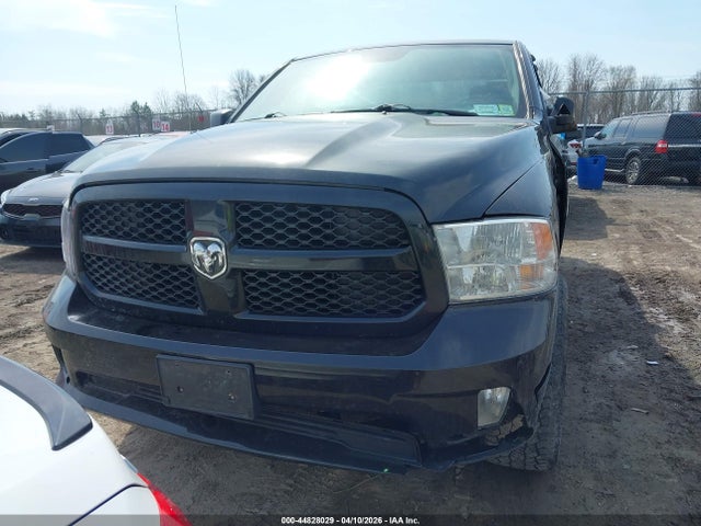 Продаж на аукціоні авто 2018 Ram 1500 Express  4x4 6'4 Box, vin: 1C6RR7FG3JS303118, номер лоту: 44828029